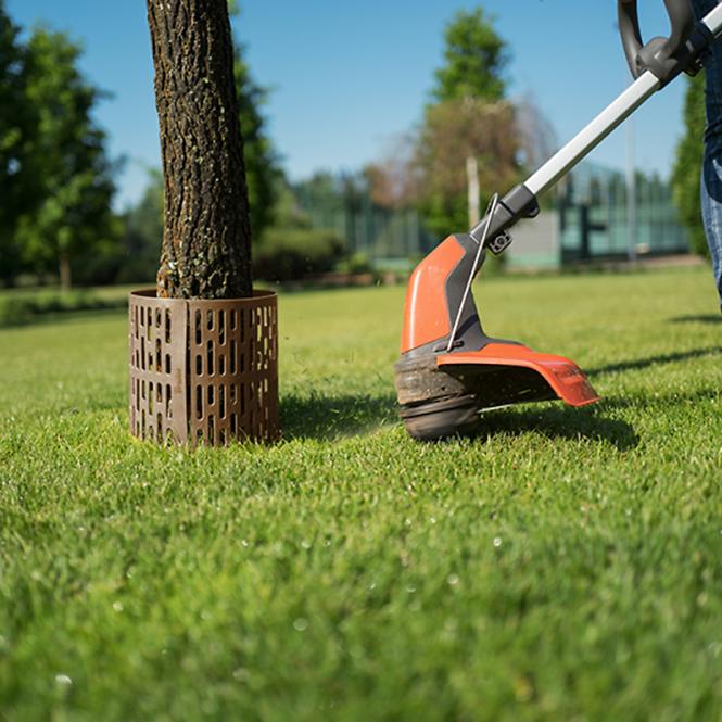 TreeSave Schutzhülle für Baumstämme