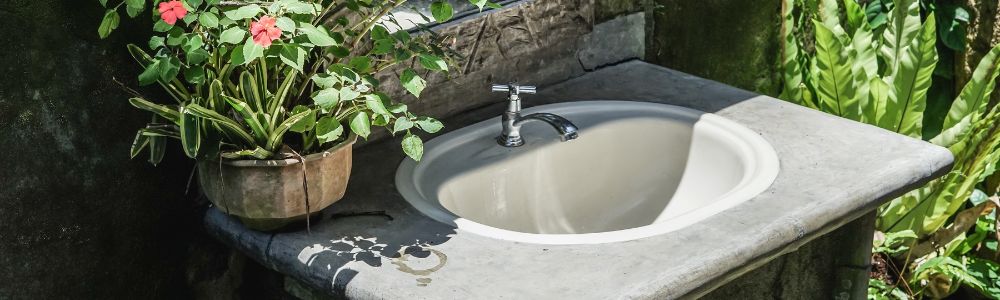 Gartenwaschbecken und Wasserzapfsäulen mit Wasserhahn - eBaumax.at