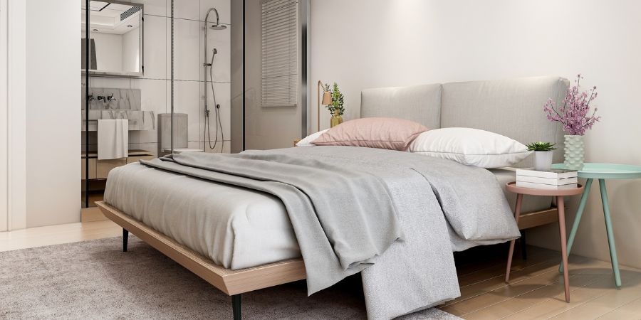 Wie lässt sich das Badezimmer geschickt mit dem Schlafzimmer kombinieren?